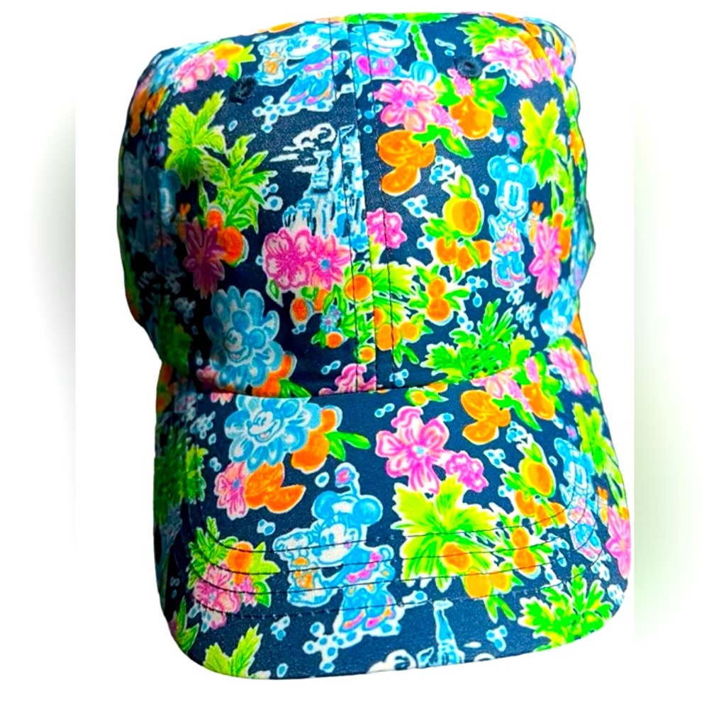 Lilly Pulitzer BBL hat in Lilly Loves Disney acc print